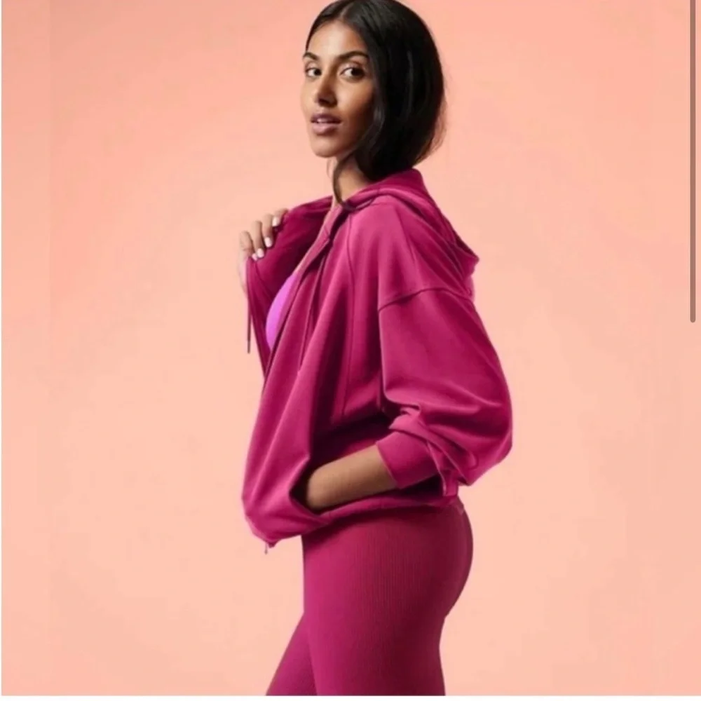 Athleta Alicia Keys Women's fuchsia
Pink hoodie - Picture 2 of 9